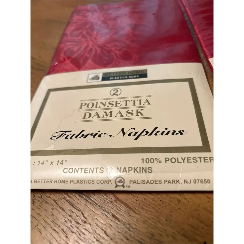 New Better Home POINSETTIA DAMASK Red fabric napkins 2 Packs Of 2 Total 4 size 1